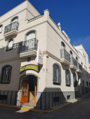 Отель Hostal San Andres  Карбонерас